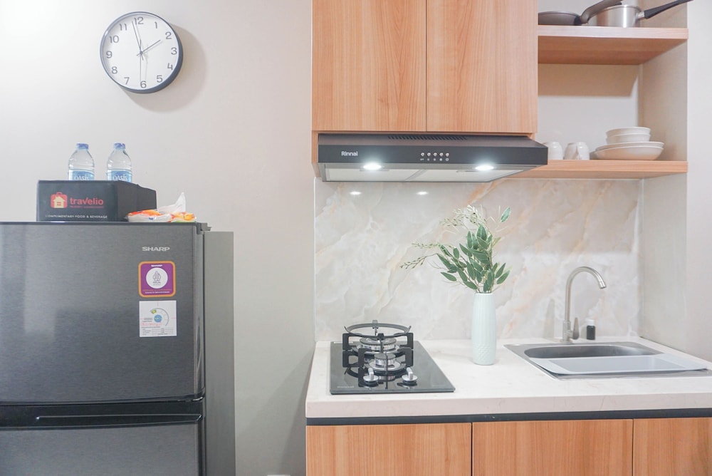 Comfortable Studio Room at LRT City Jatibening