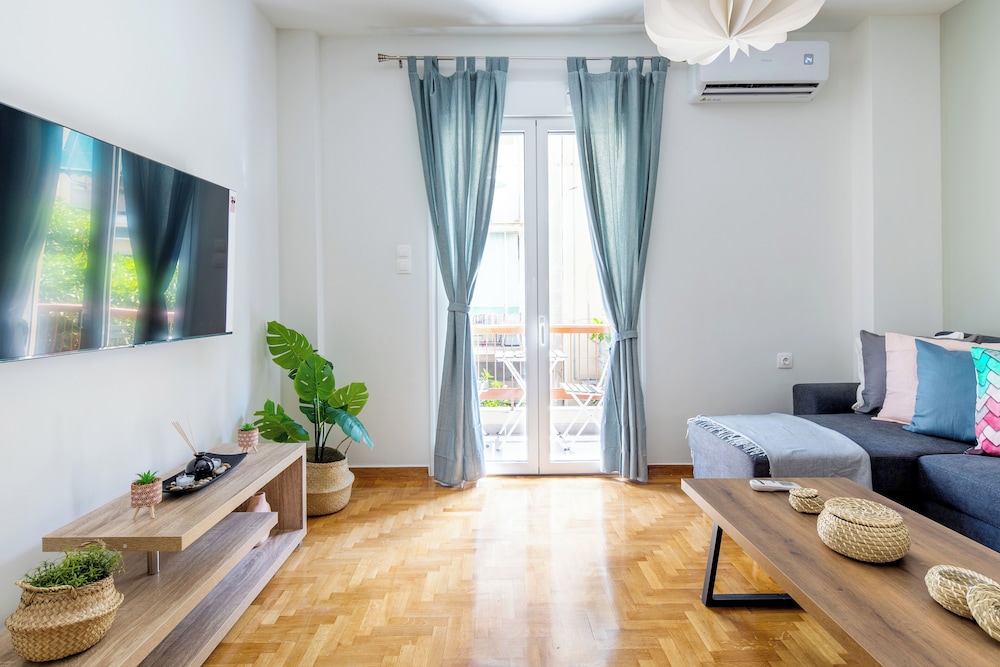 Astrea 1- Bedroom Apartment in Athens