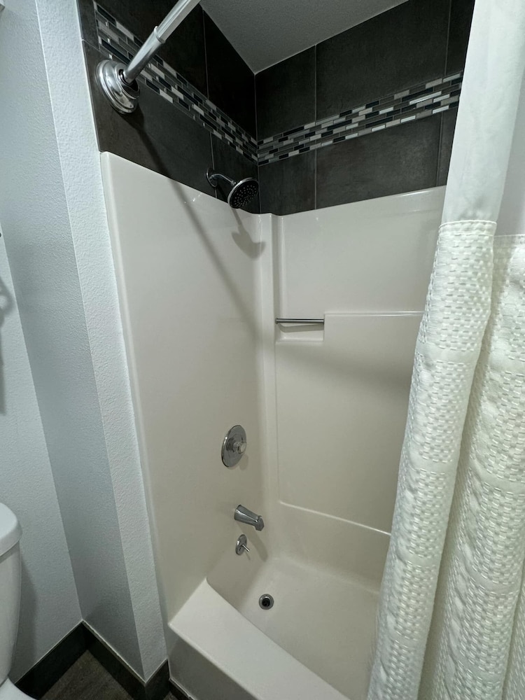 Sunset Oceanfront Lodging