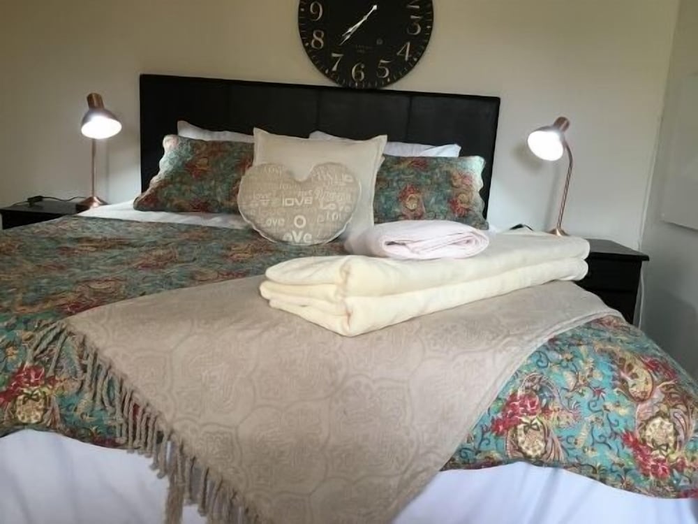 Cura Lodge
