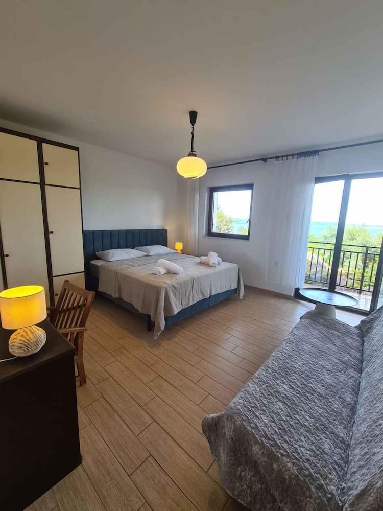 Apartmani Jaka