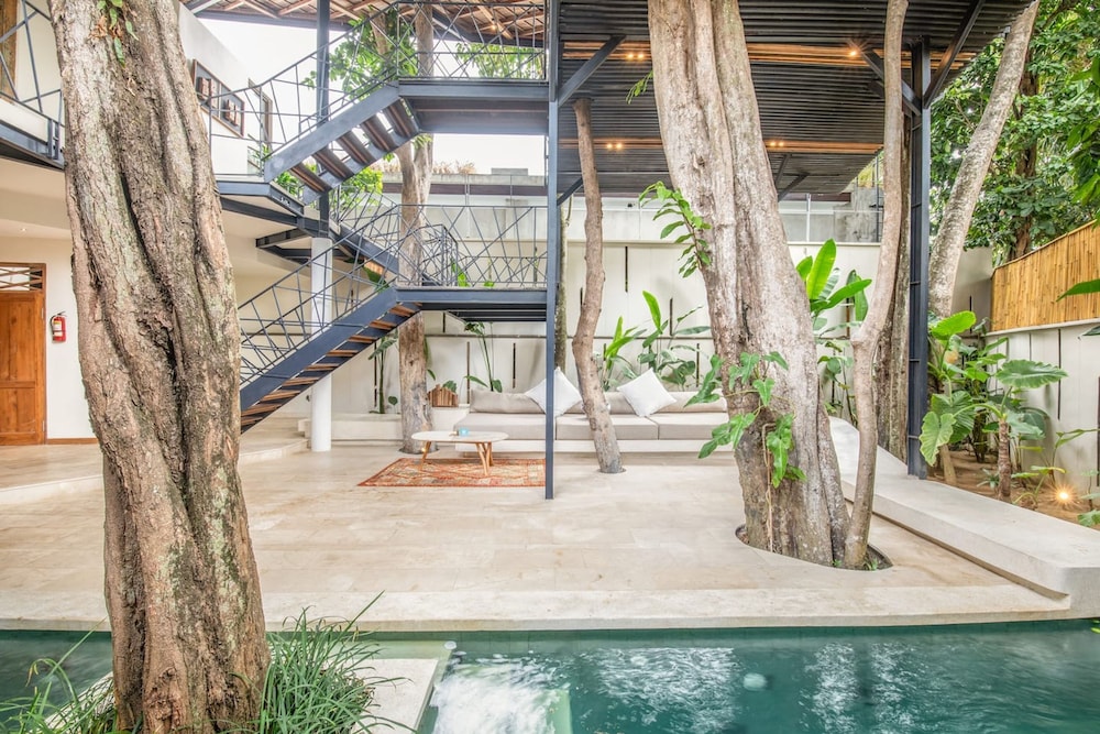 BA Villa 10 2 BR Stylish 2-br Villa With Pool 800m Canggu Beach
