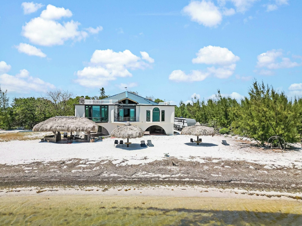 Barnacle Resort