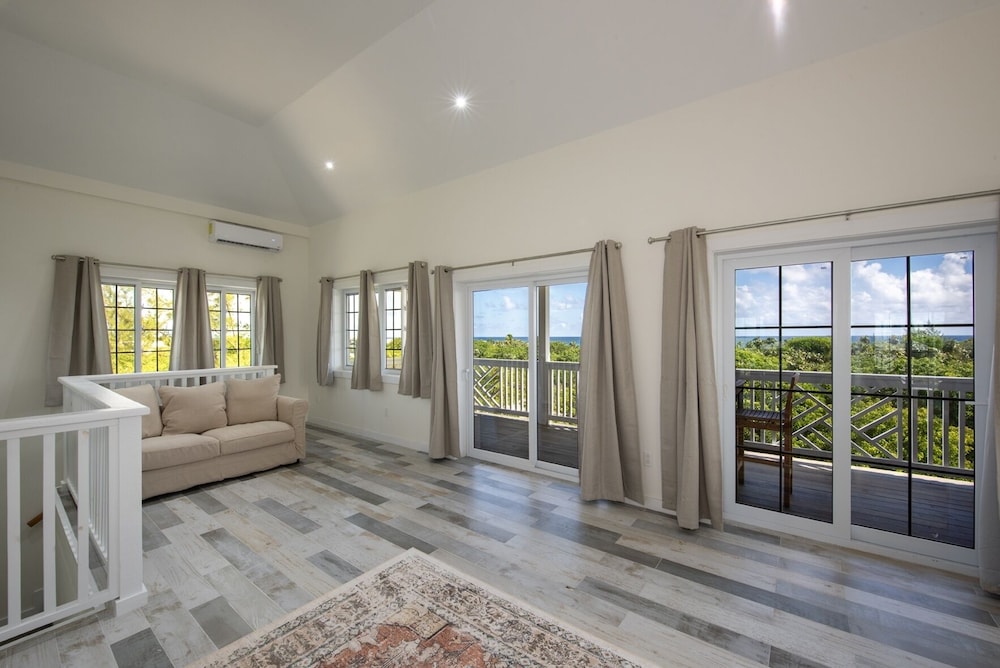 The Better Life & Cottage 5 Bedroom Home