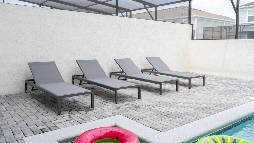 Upstay Family Fun 5BR Retreat w Pool Games Room