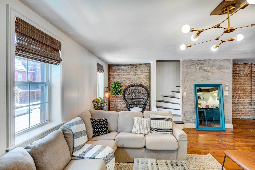 Chic Troy Home Near Downtown, 9 Mi to Albany!, photo 12