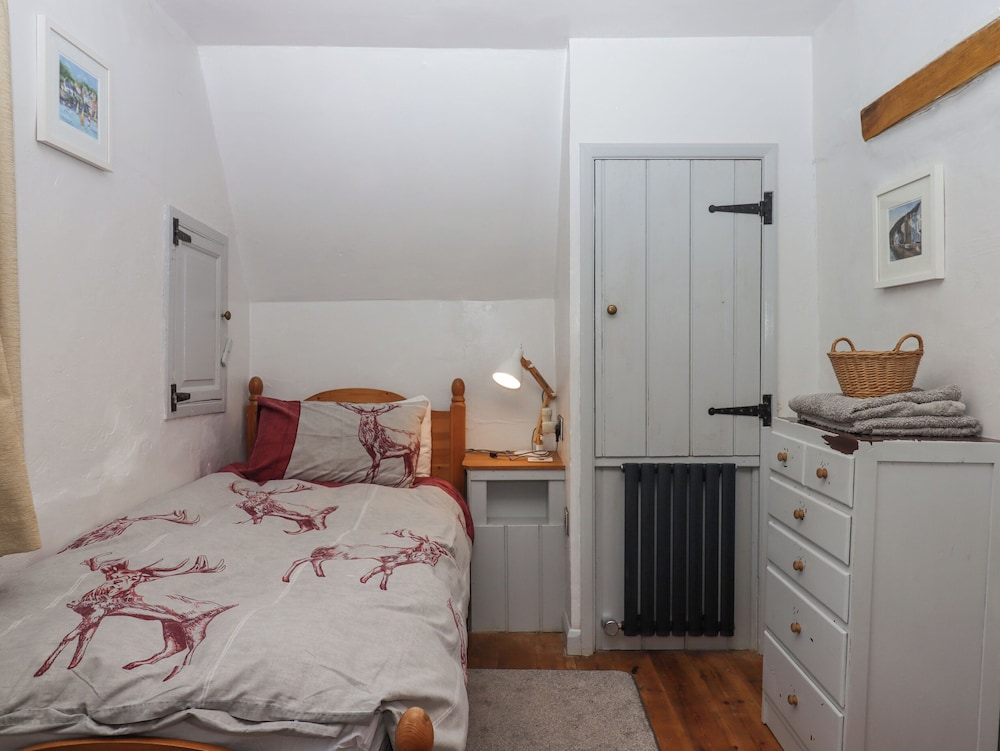 Alpha Cottage