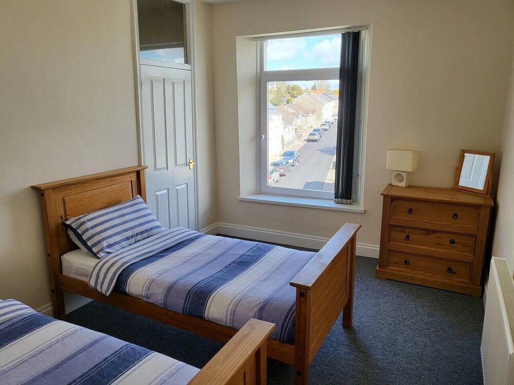 Marina Reach Neyland, Flat With Great sea Views view 5