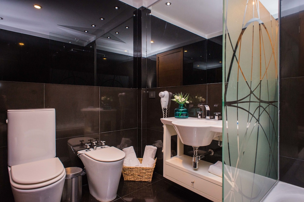 Soho Luxury Suites