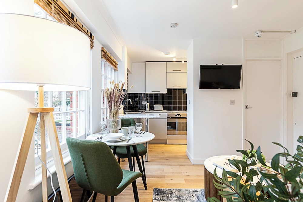 Putney Chic 1-bed Gem