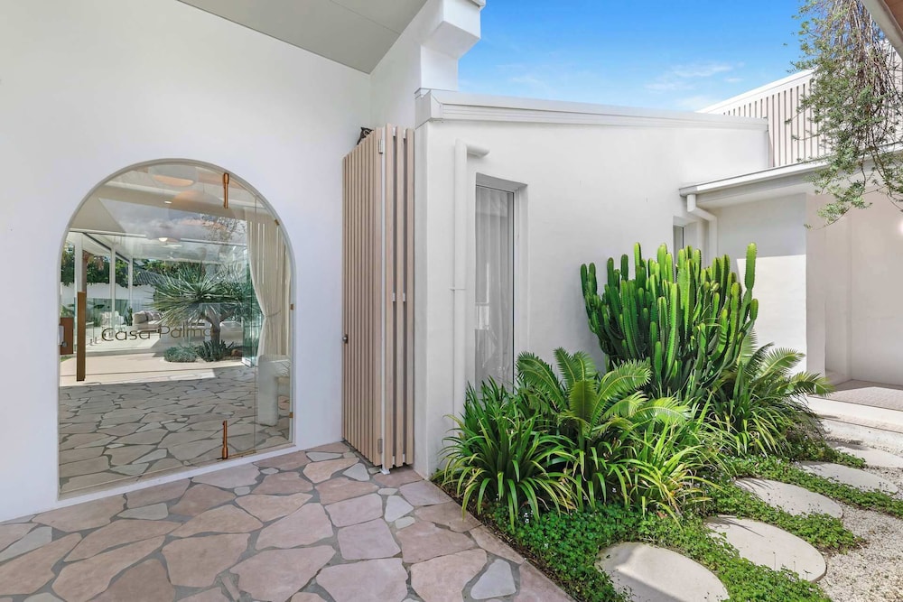 Casa Palma in Mermaid Waters