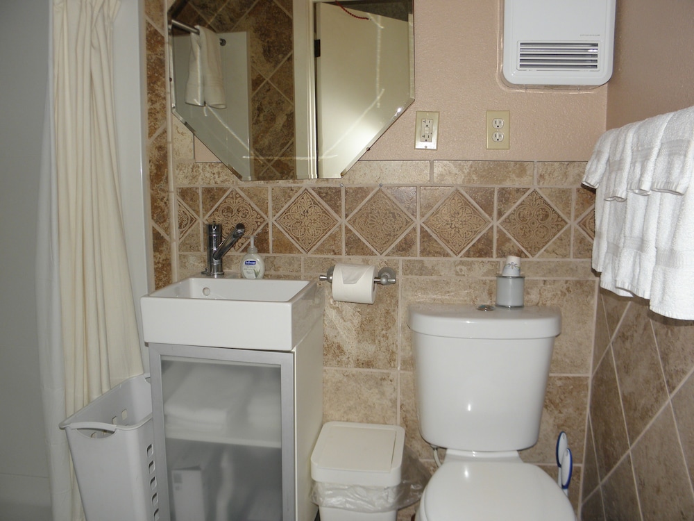 Sea Haven Motel & Guest House