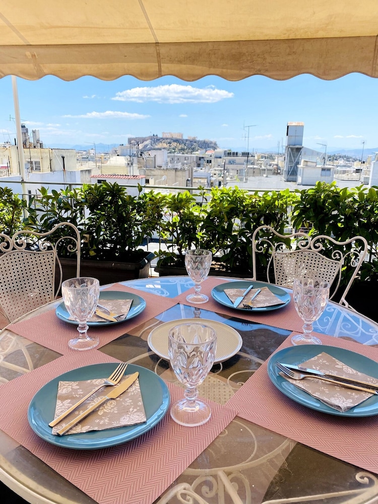 200mbps Wifi - Penthouse With Acropolis View