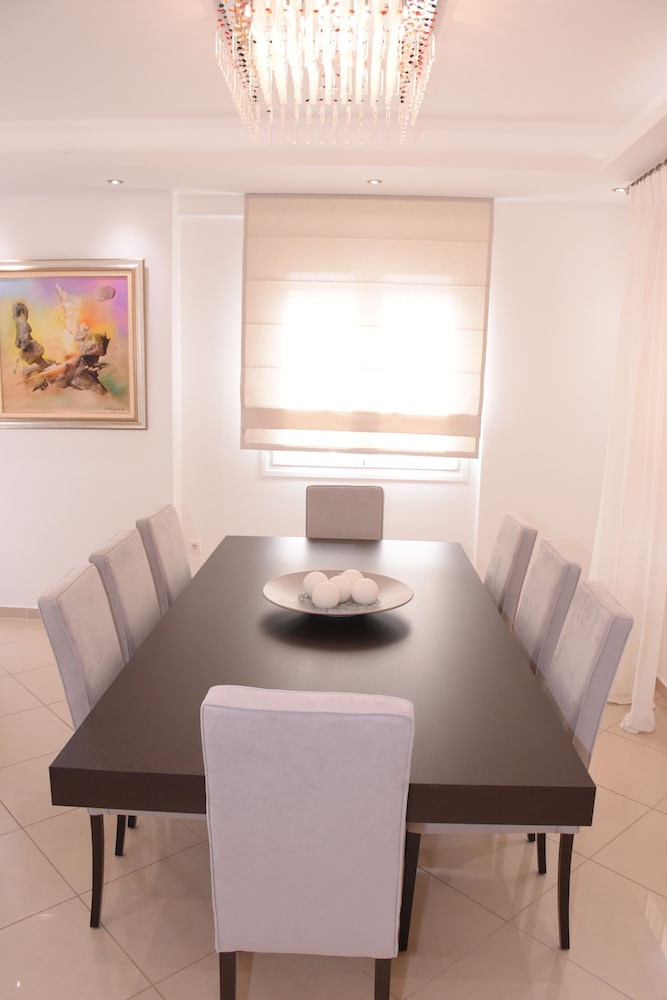 Keratea Luxury Villa - Athens Airport