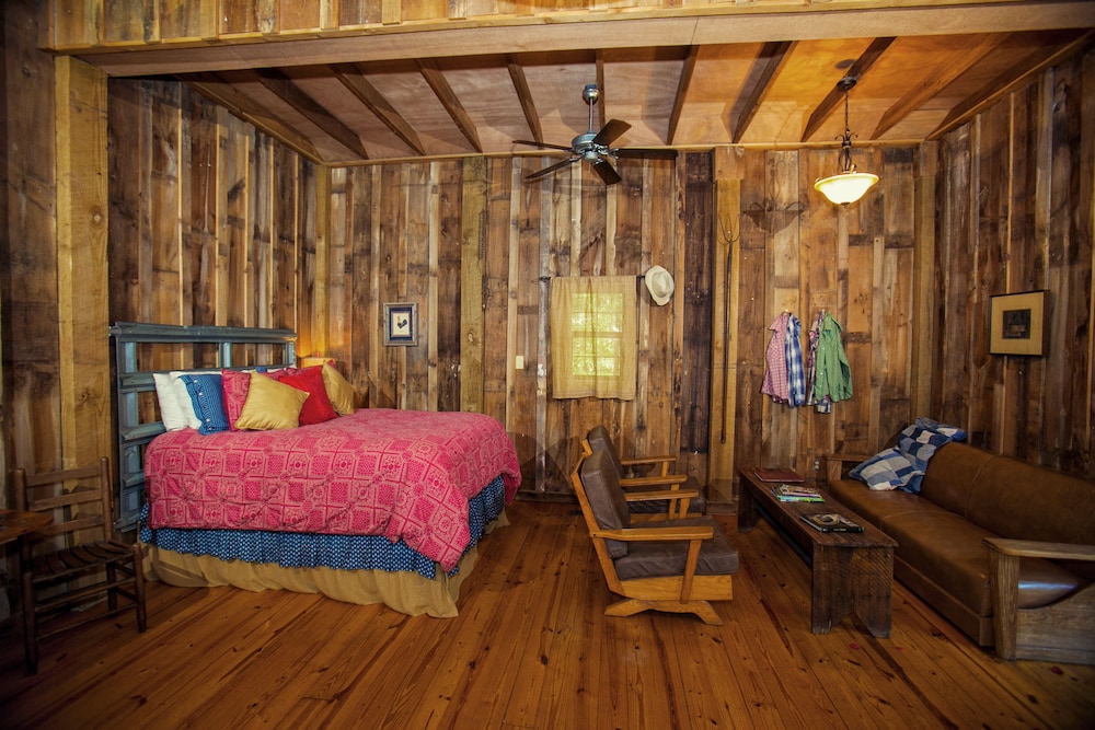 7F Lodge