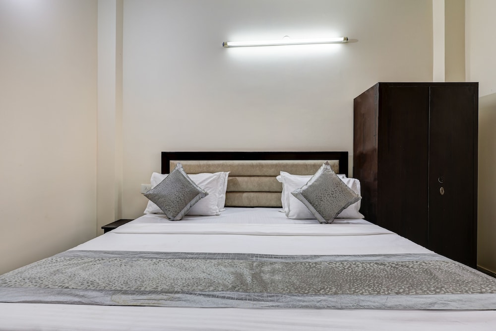 Hotel Sunshine By The Premium Villa