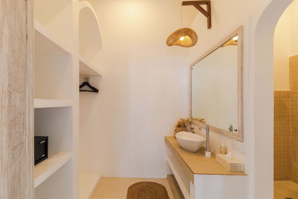 Villa Cocodrilos 1 by Pertama Management