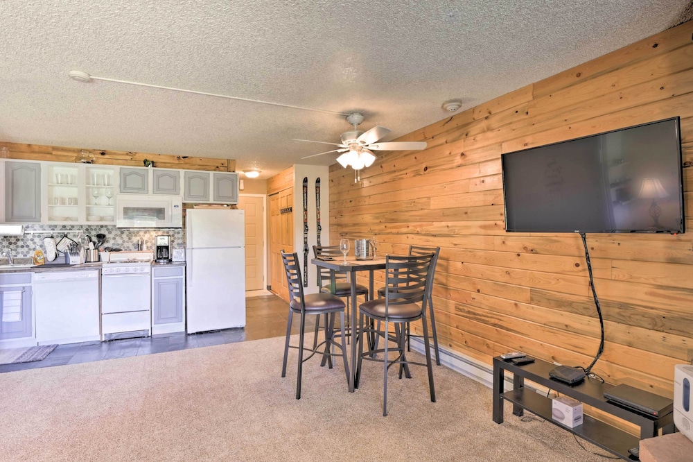Granby Studio w/ Community Pools & Golfing!