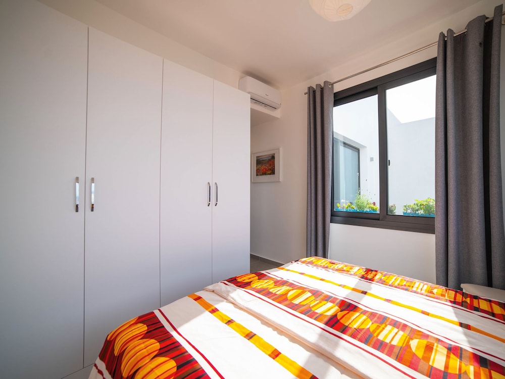 Homely and Convenient Apartment With Lovely sea View