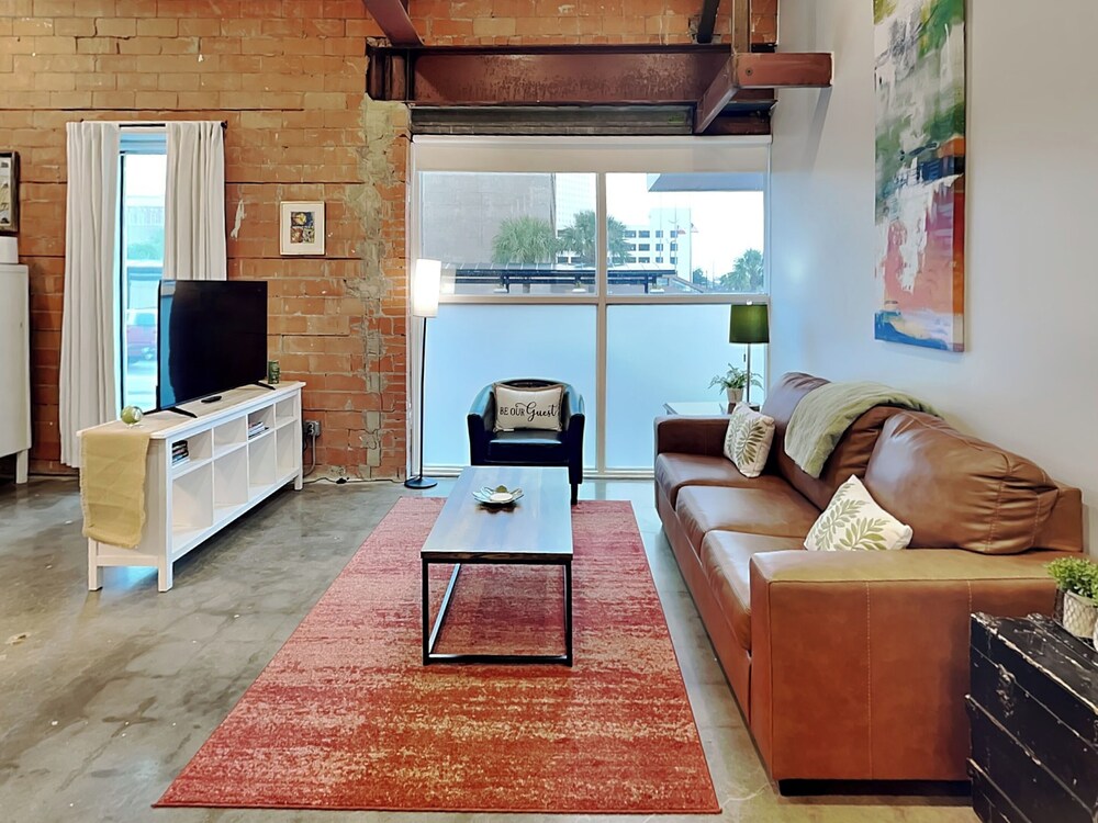 Tremont Meilleur 104 by Ryson Vacation Rentals