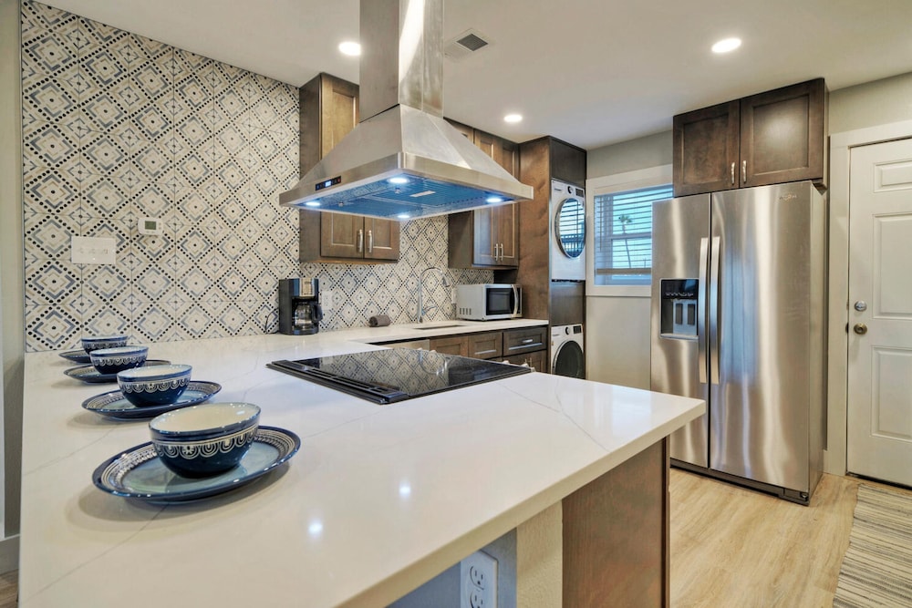 La Concha by Avantstay Modern Condo by Boardwalk