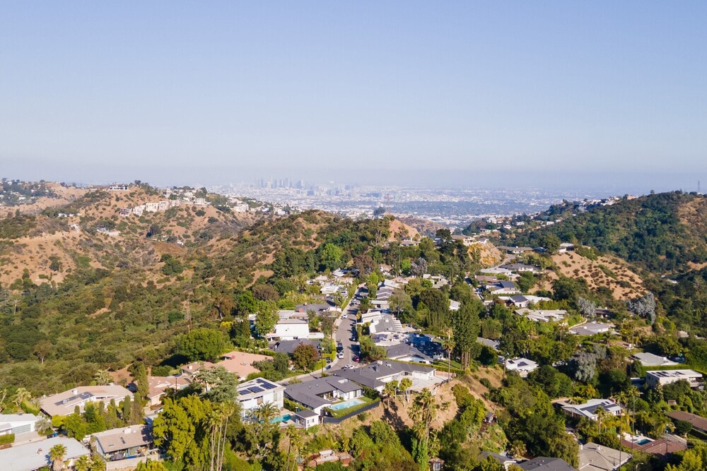 Edwin by Avantstay Hollywood Hills Luxury + Pool
