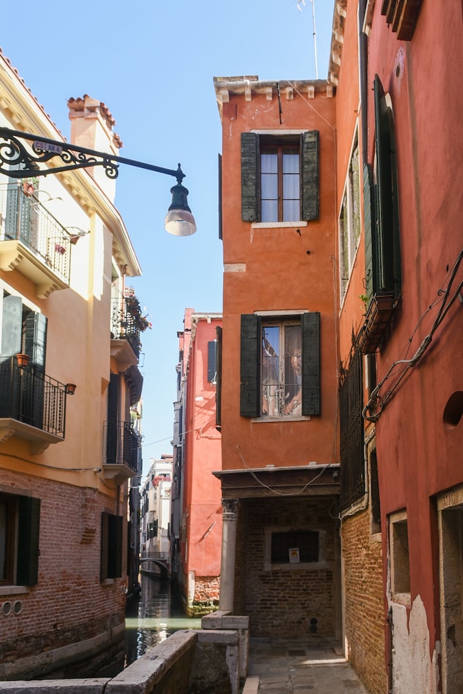 PALAZZETTO SAN LIO