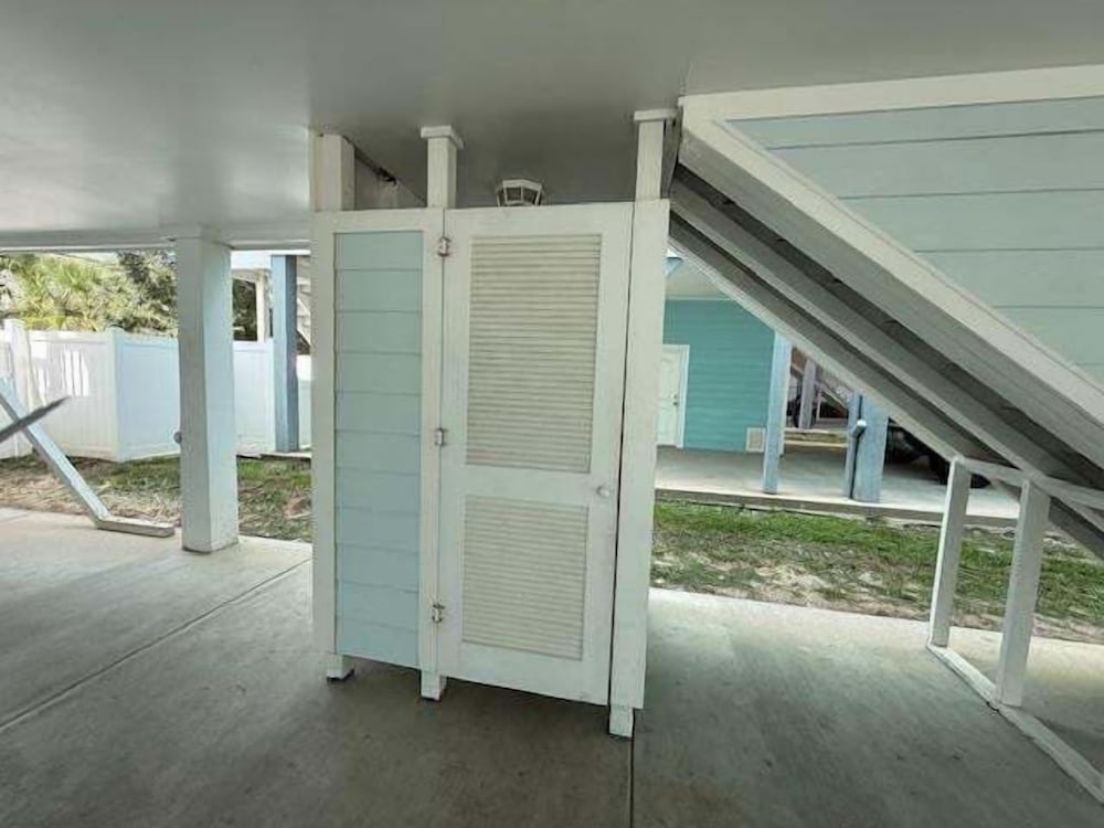 Sea Pearl 7 Bedroom Home