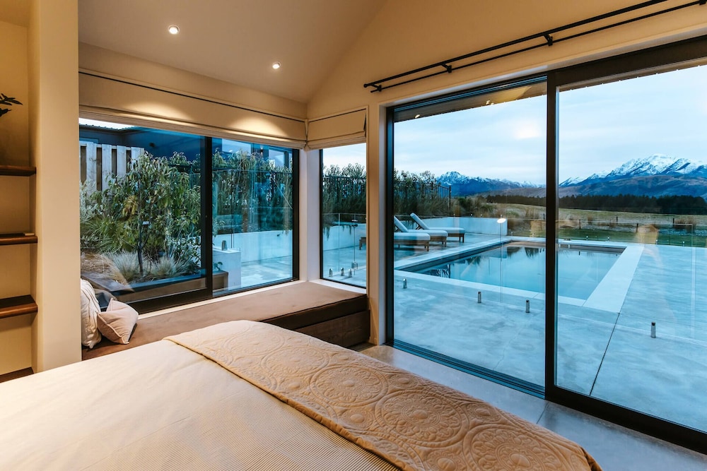 Riverslea - Pool - Sleeps 10
