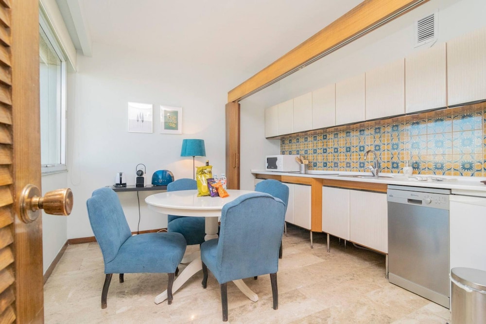 Colon 819 in Madrid With 1 Bedrooms and 1 Bathrooms