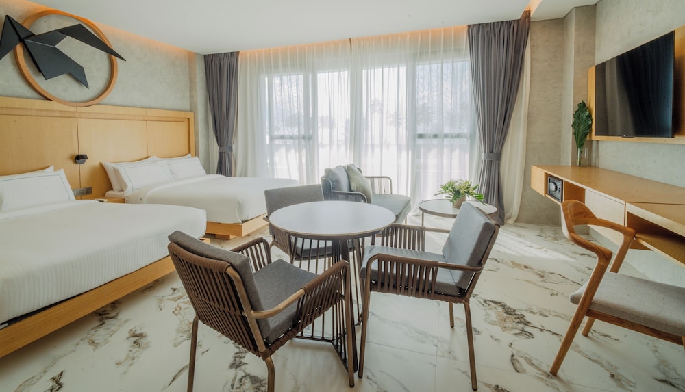 The Hotel Elizabeth Resort and Villas