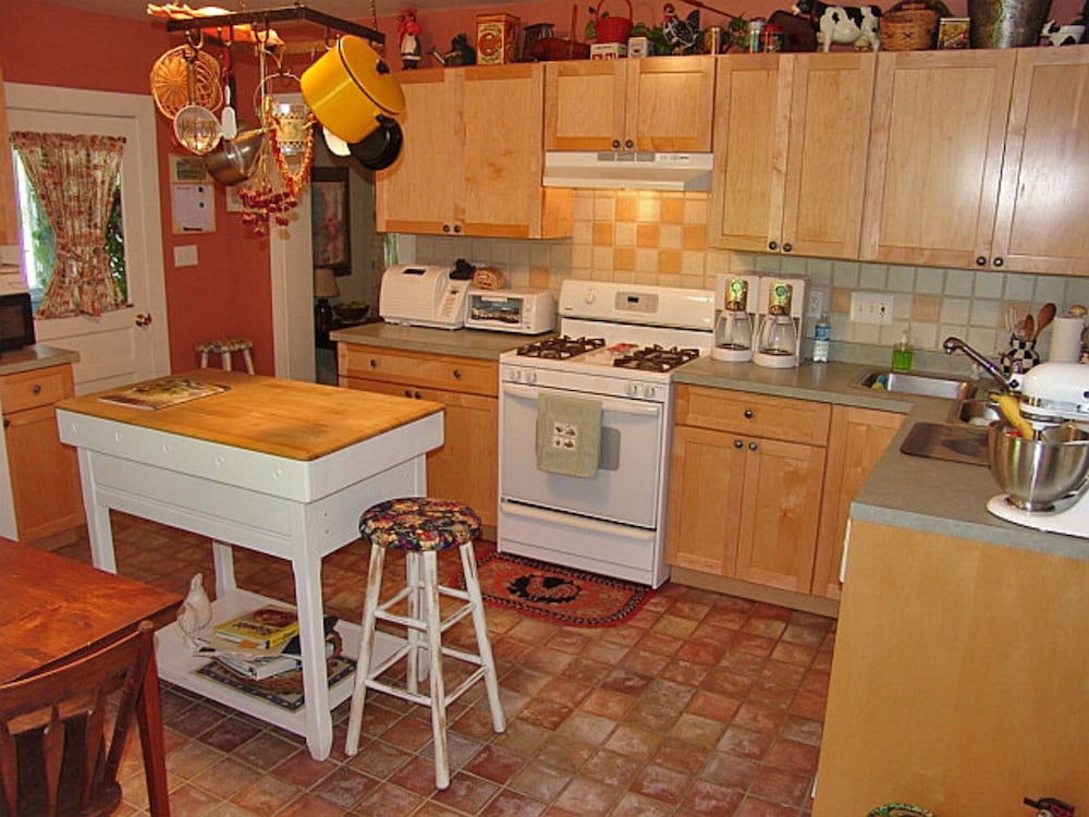Lexington Vacations - Frog Hollow Bed and Breakfast - Property Image 7