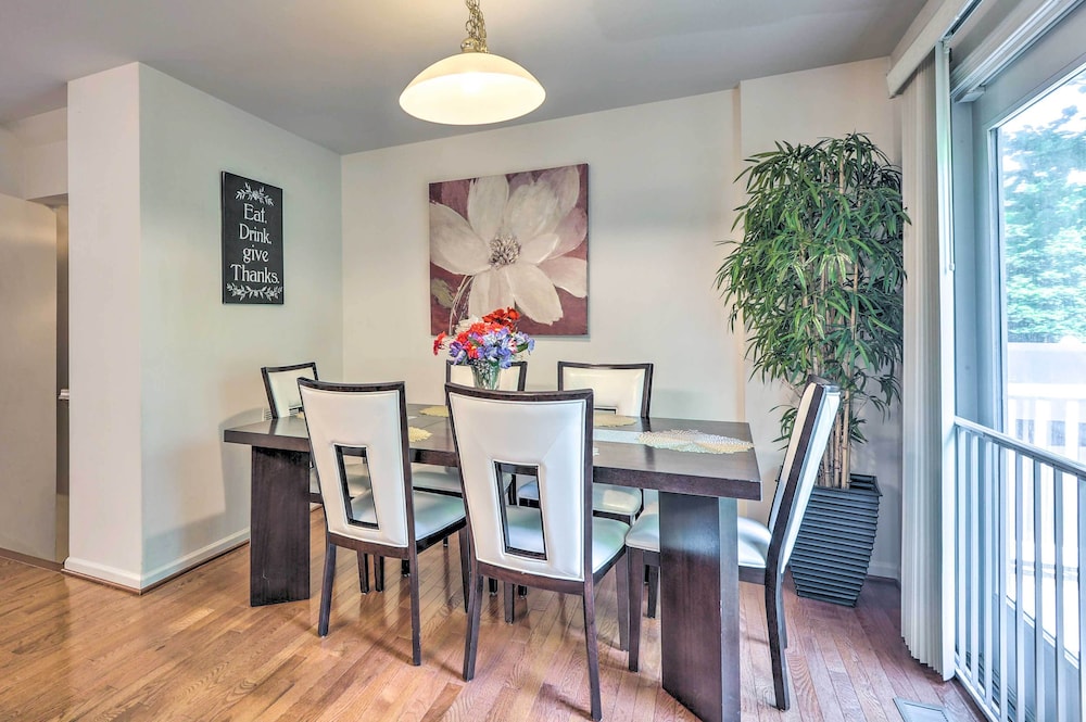 Elkridge Townhome 15 Mi to Dtwn Baltimore! - Property Image 10