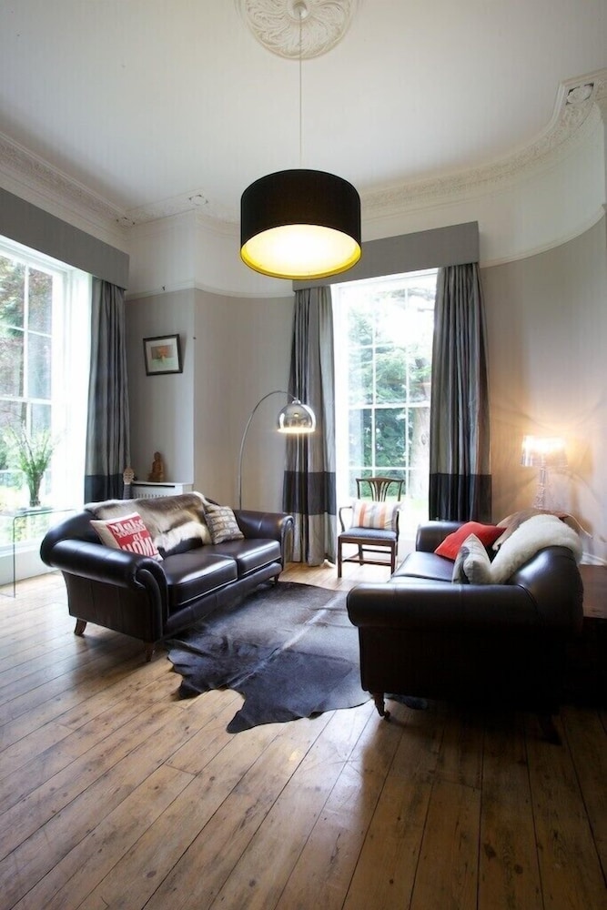 Ravenhurst Bed and Breakfast