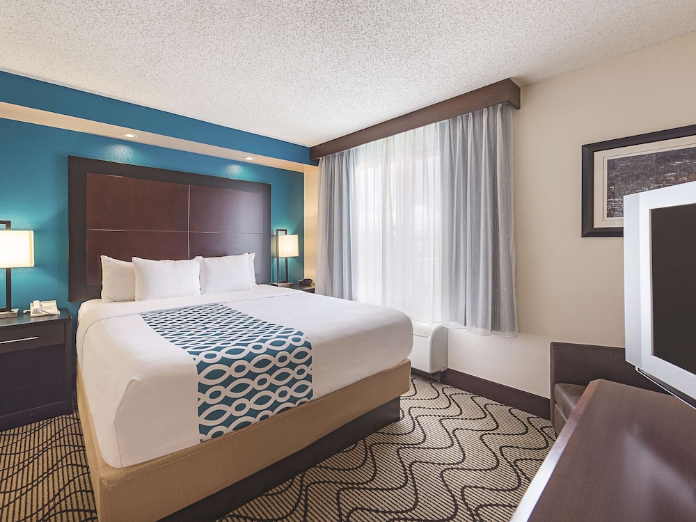 La Quinta Inn Suites by Wyndham Central Point - Medford - Property Image 34