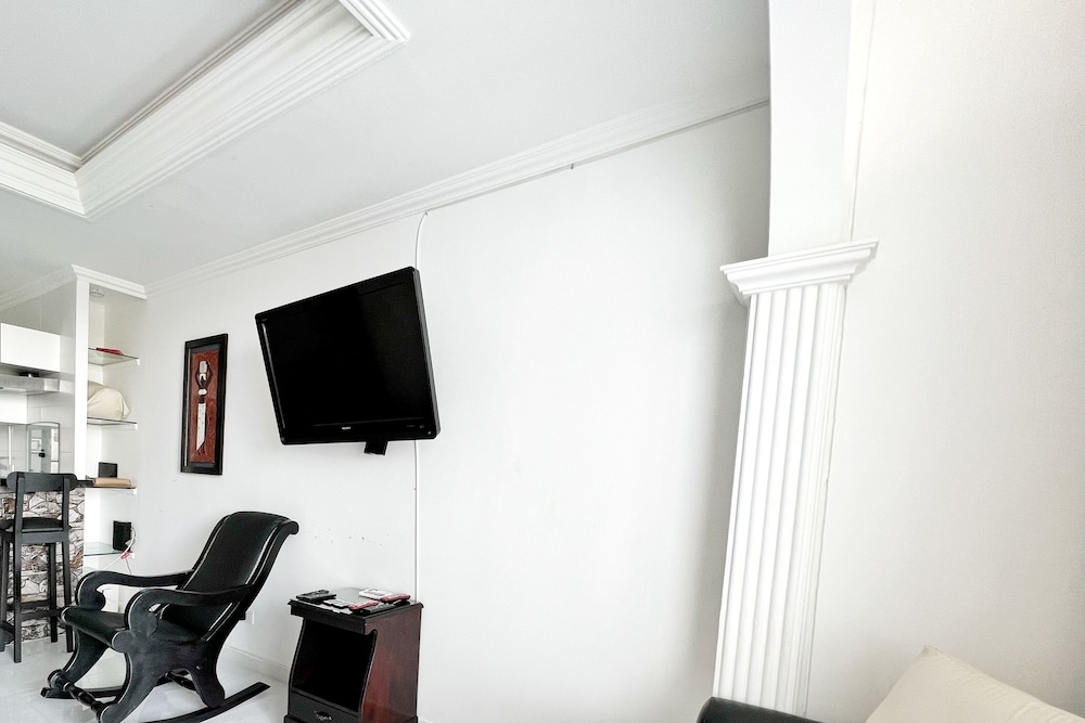 APARTAMENTO CON BALCON BY PARCEROS GROUP