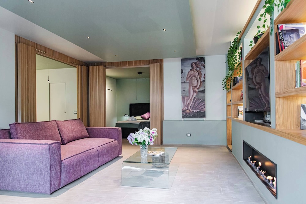 Charming Roma Apartment With Terrace - Perfect for Families and Friends