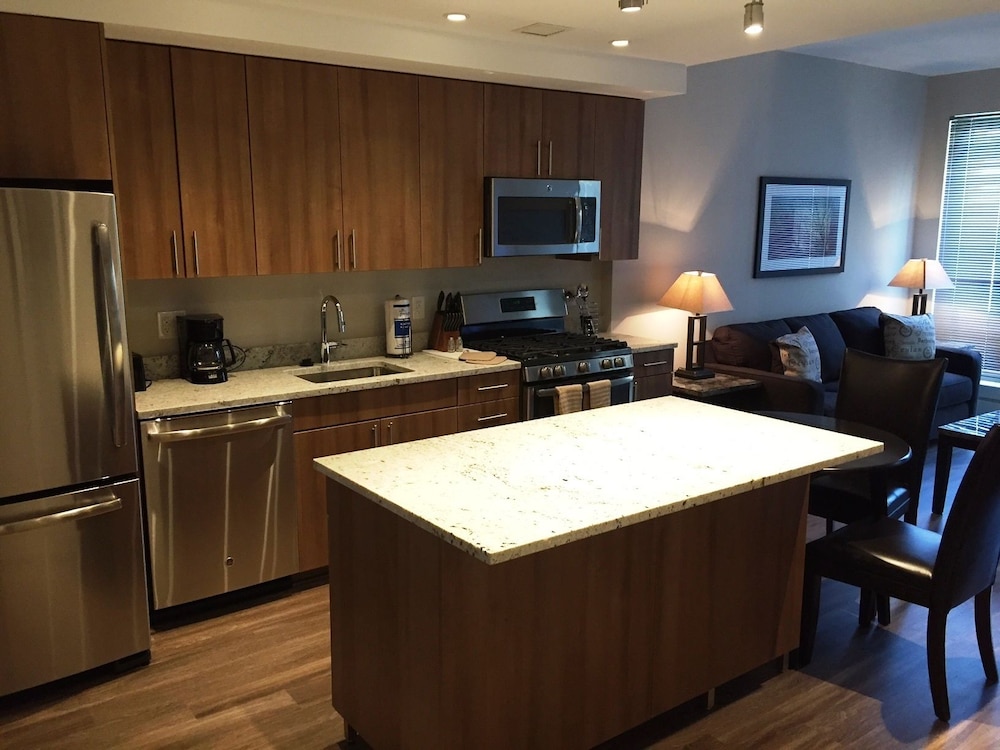 Weichert Suites at The Bartlett