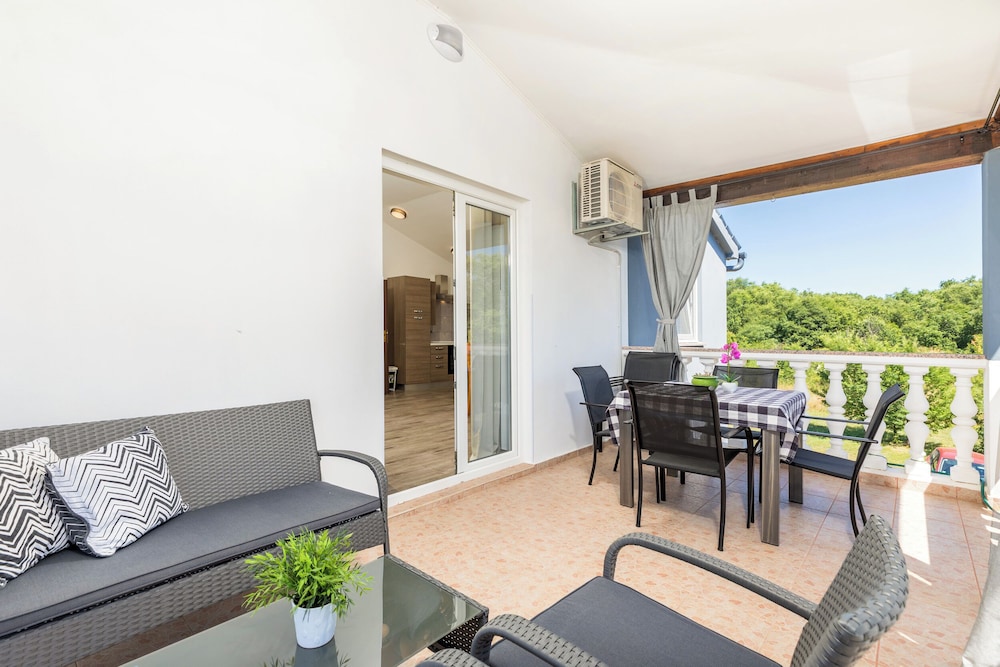 Apartament E&E