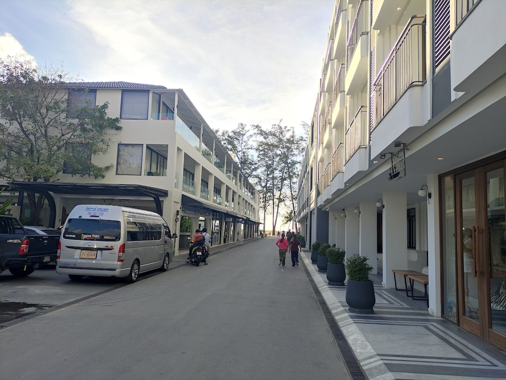 Photo 36