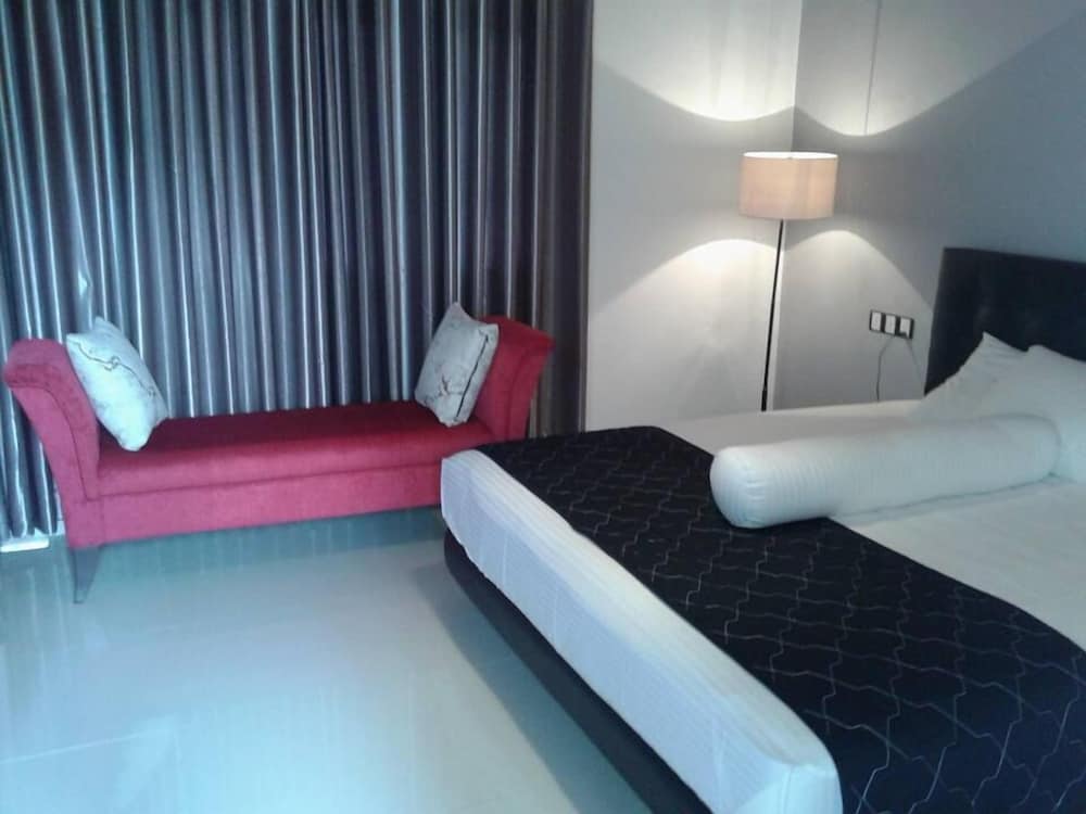IQuest Colombo view 2