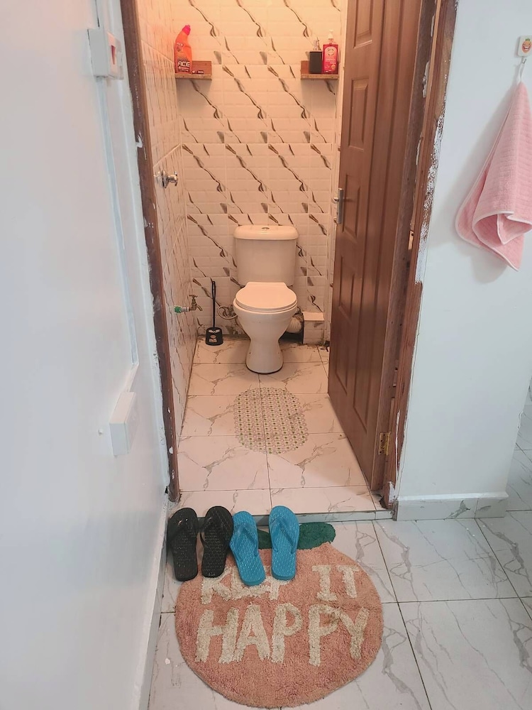 Studio 107, South B, Sana Sana