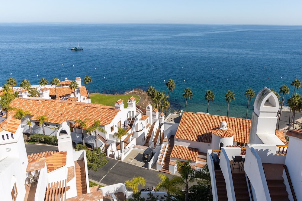 Camino De Flores by Avantstay Views Pool Beach Access Community Amenities