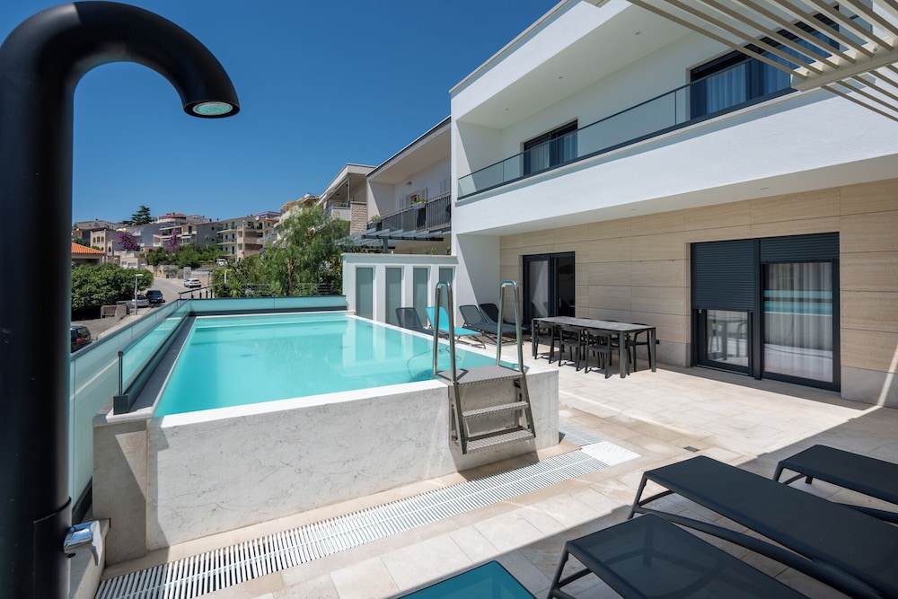 villa Iva-near beach view 4