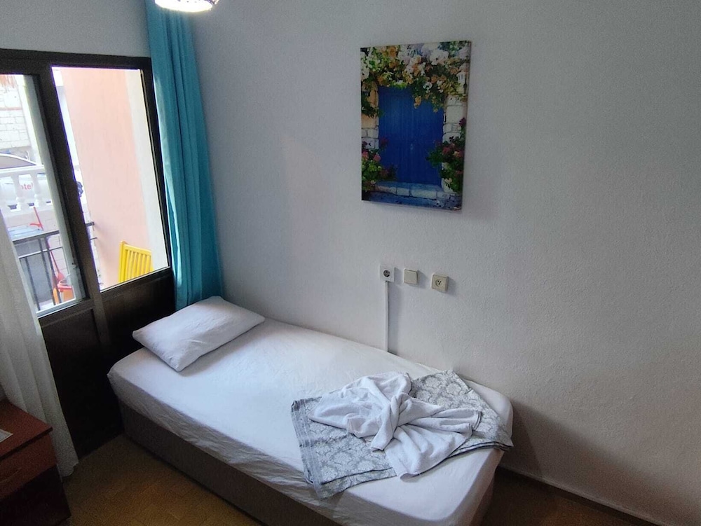 Yeşim Pansiyon