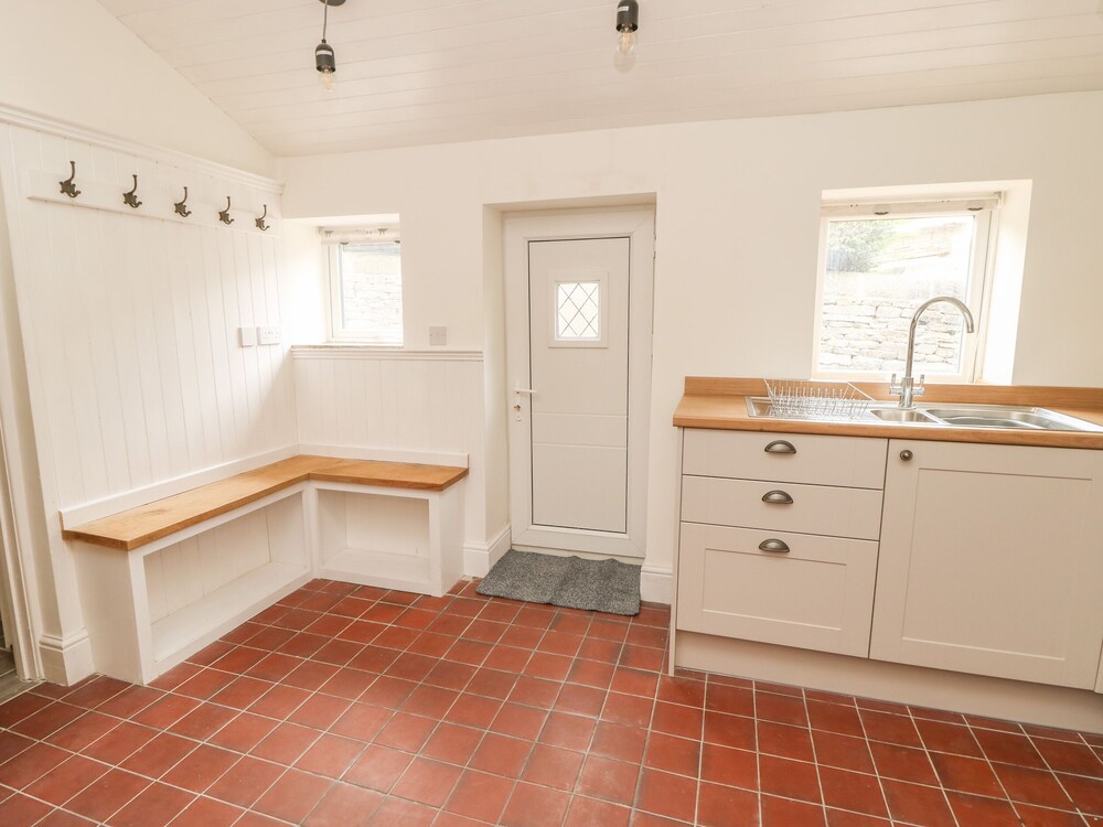 Hill Top Cottage