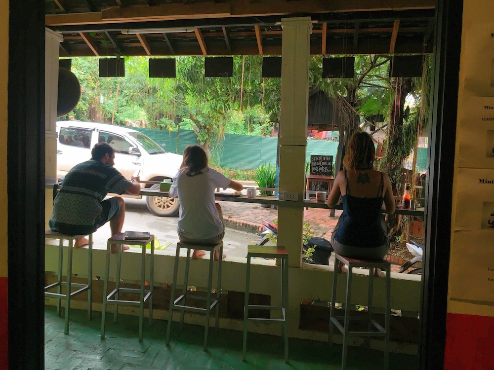 Y Not Laos Hostel