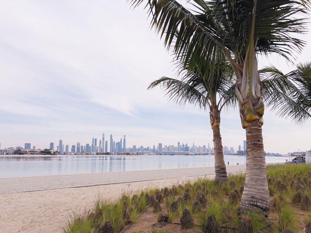 Palm Perfection 3BR with Private Beach