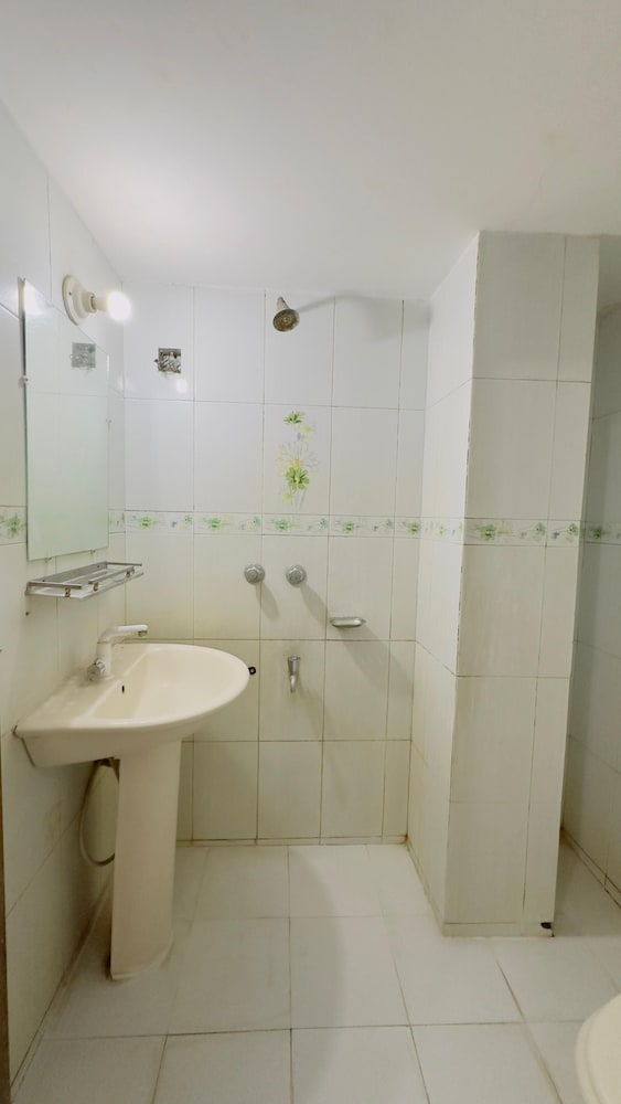 Mohammadia Restaurant & Guest House