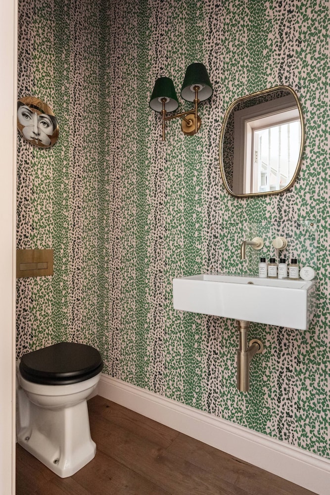 Brewster Gardens III by Onefinestay